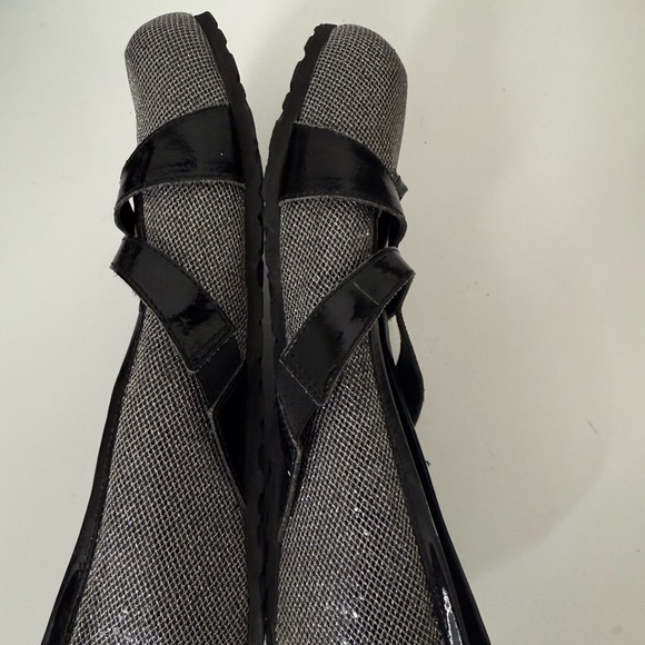 Birkenstock Papillio Black and Gray Flats - Picture 4 of 6